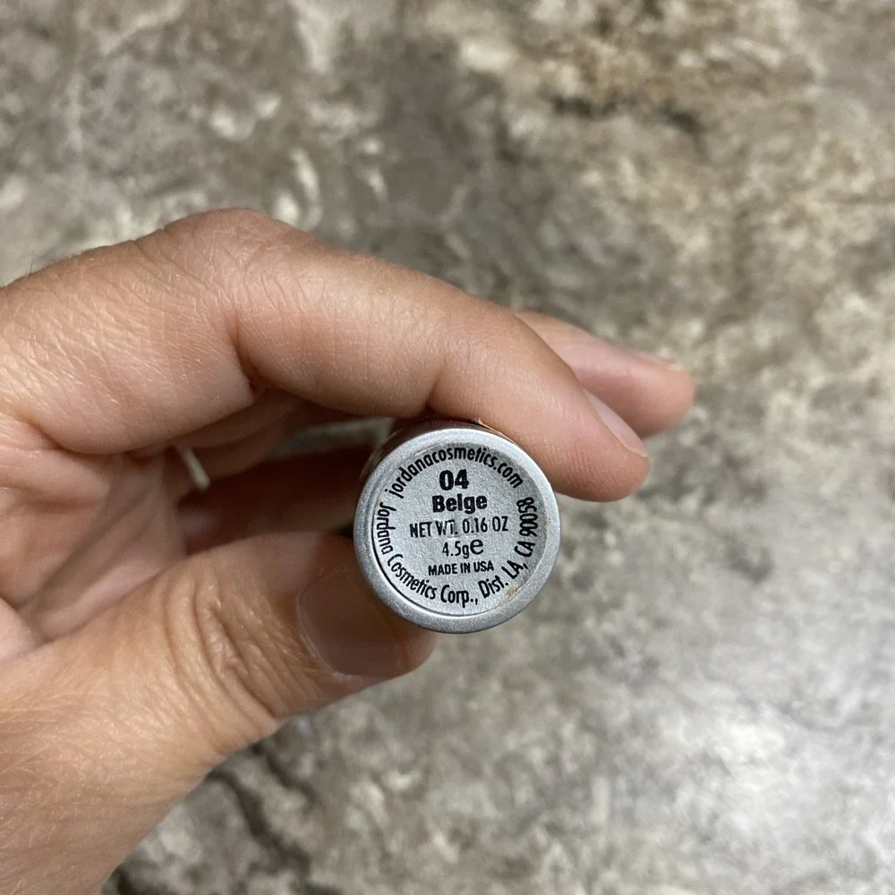 Jordana Undercover Cream Concealer -‎ 04 Beige